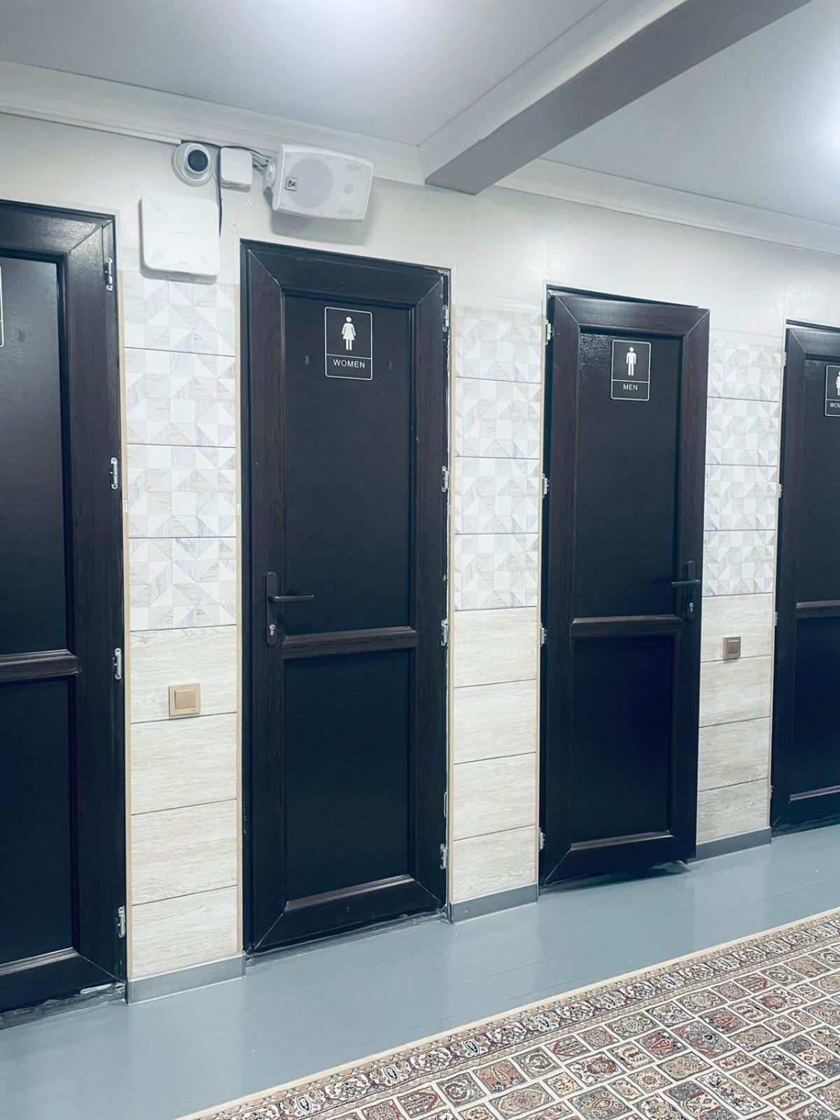 Salamat Hotel بيشكيك المظهر الخارجي الصورة