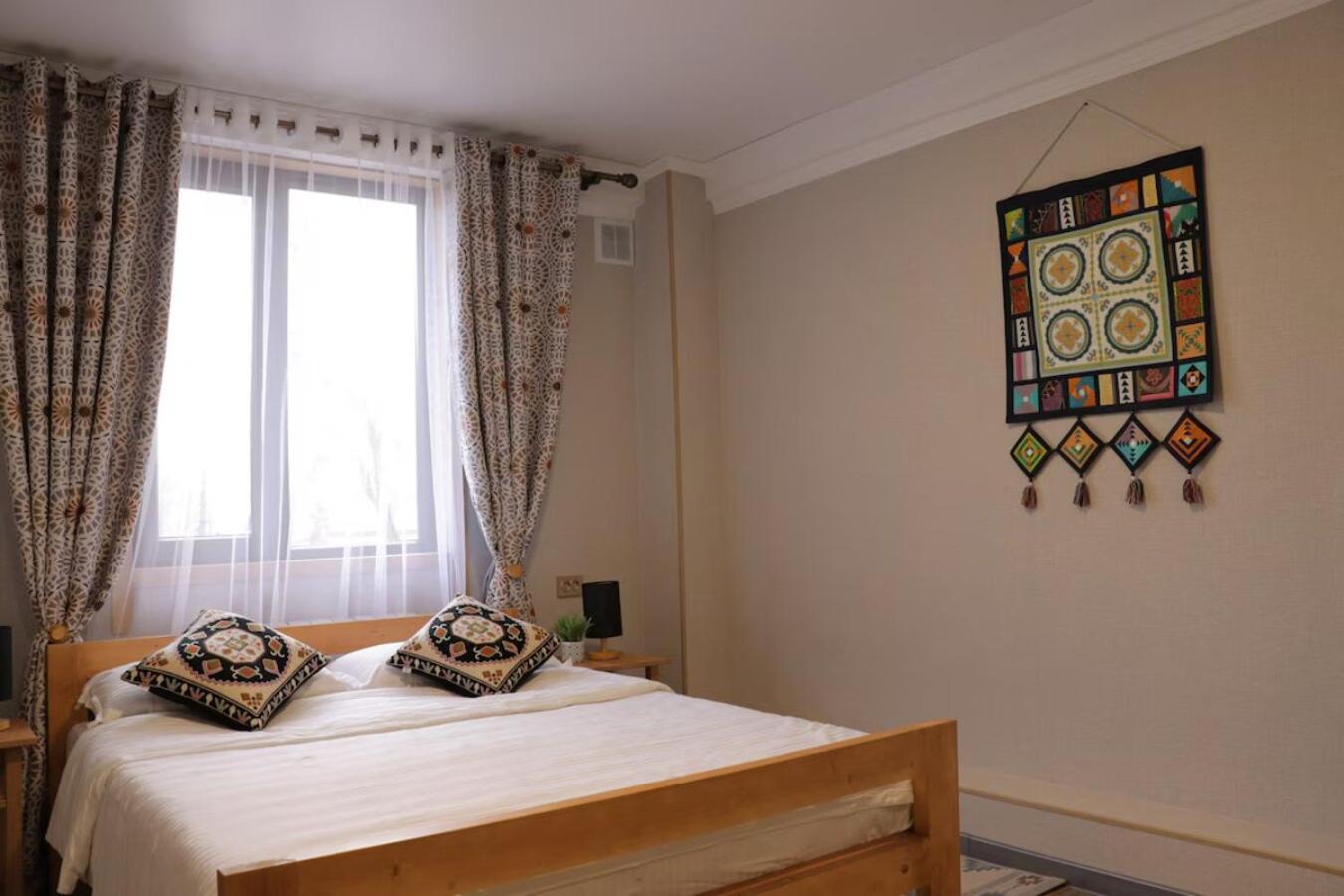 Salamat Hotel بيشكيك المظهر الخارجي الصورة