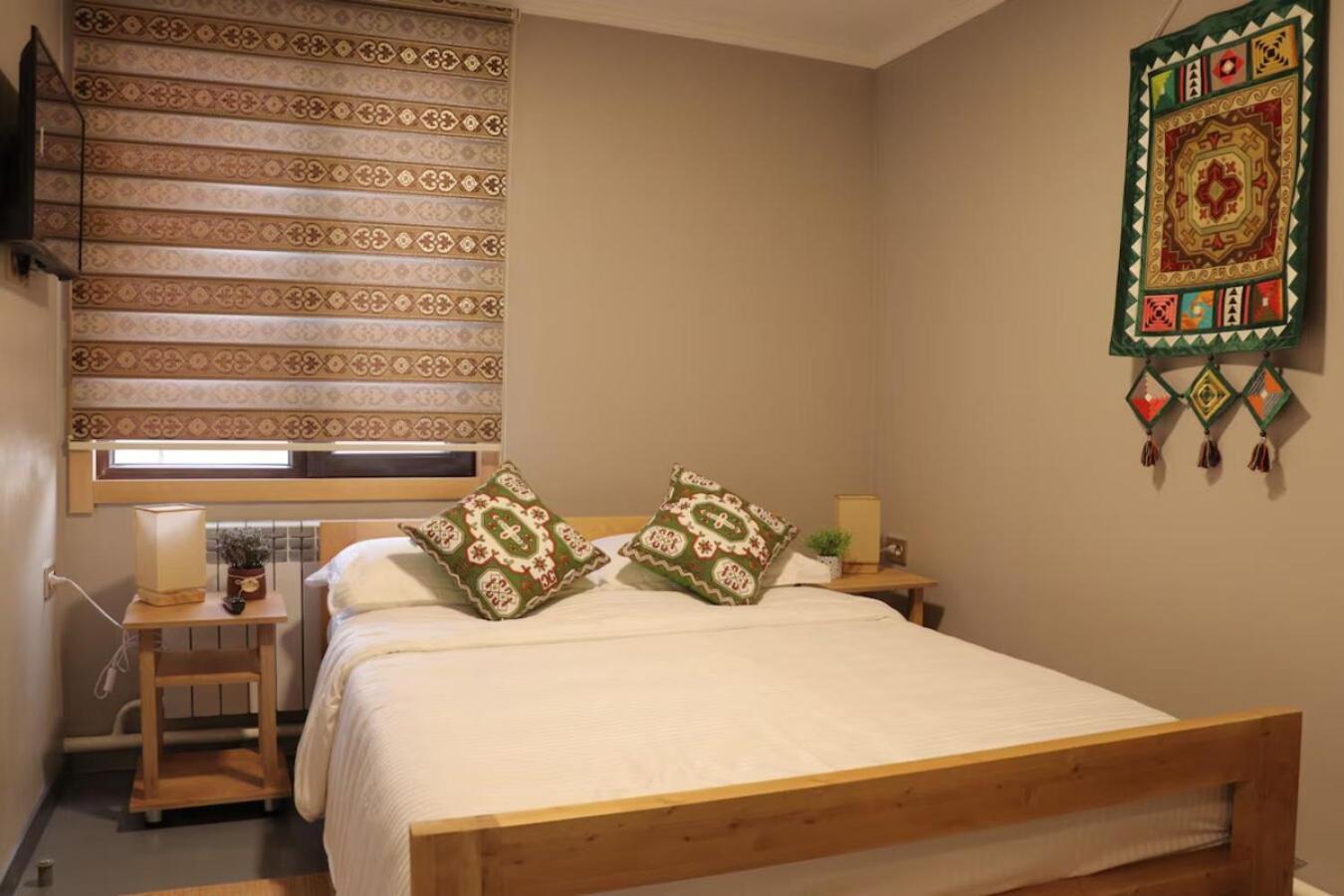 Salamat Hotel بيشكيك المظهر الخارجي الصورة