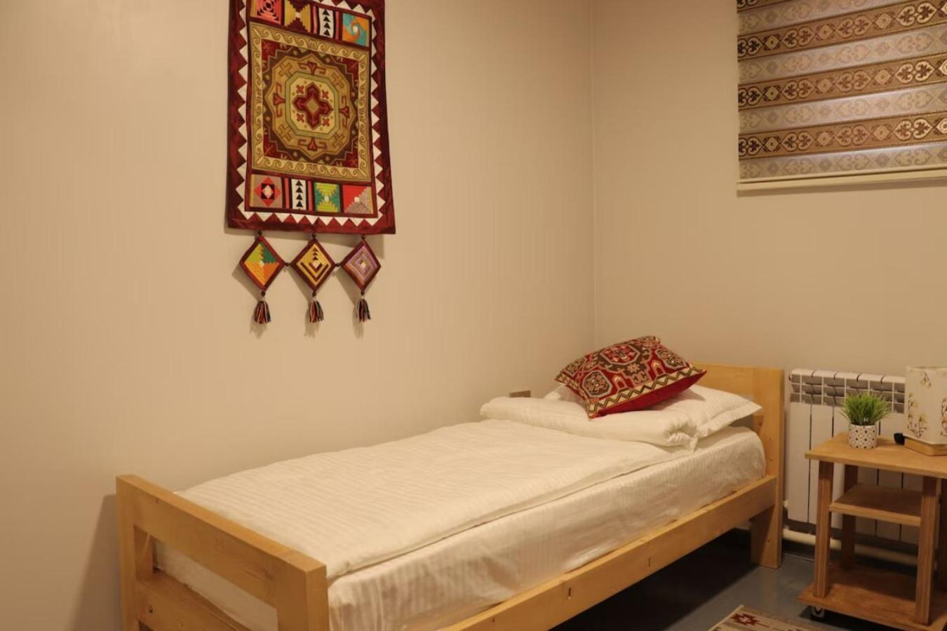 Salamat Hotel بيشكيك المظهر الخارجي الصورة