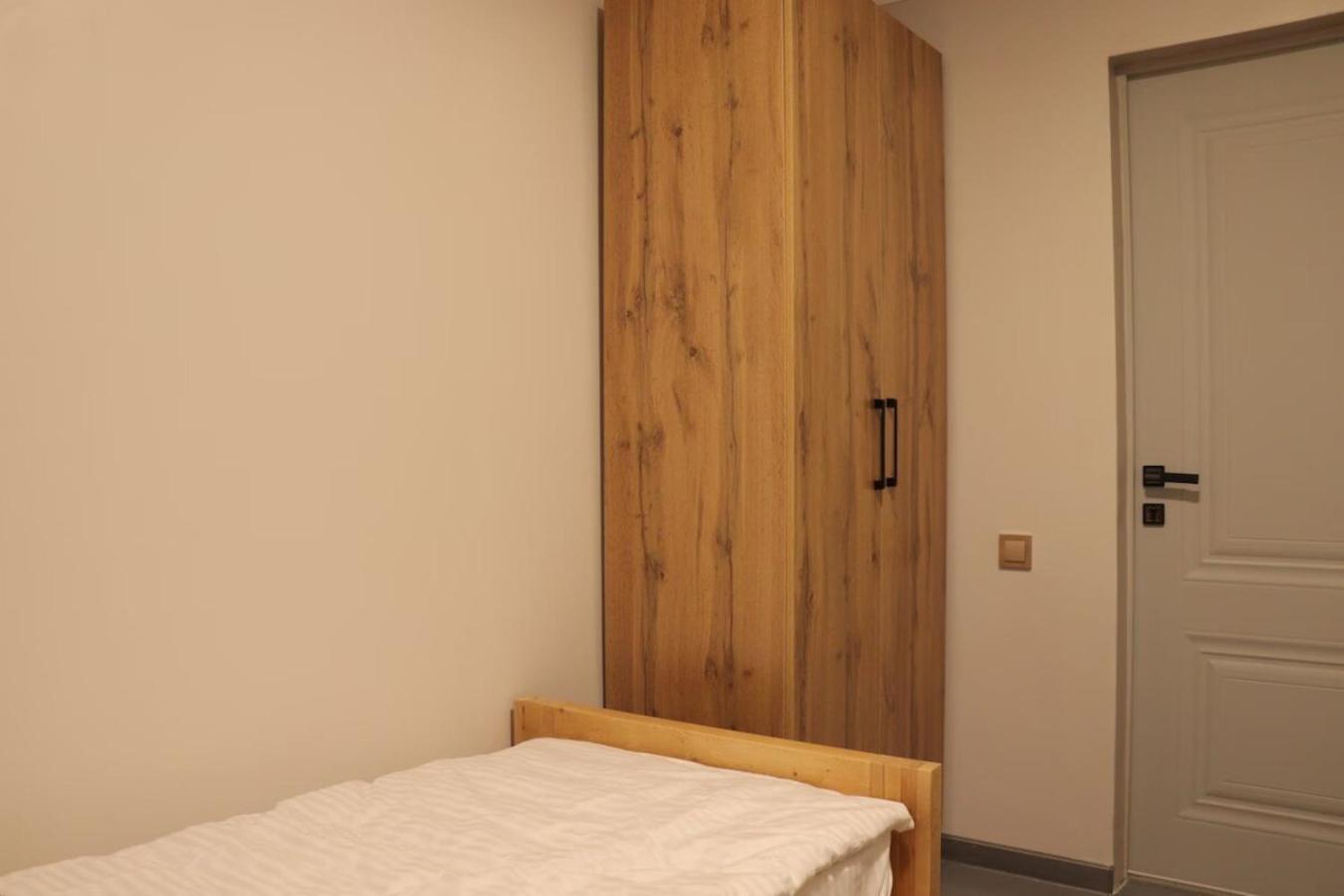 Salamat Hotel بيشكيك المظهر الخارجي الصورة