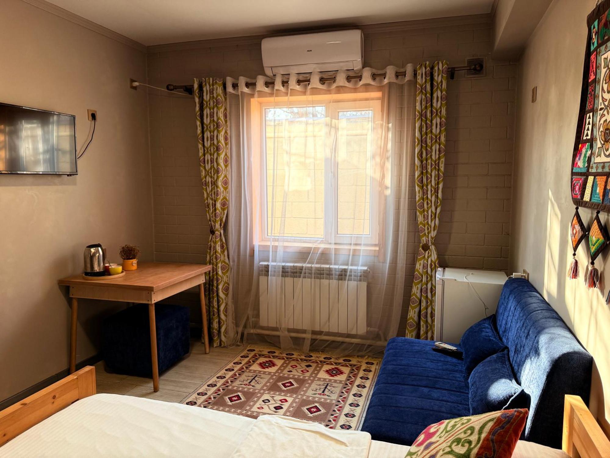 Salamat Hotel بيشكيك المظهر الخارجي الصورة