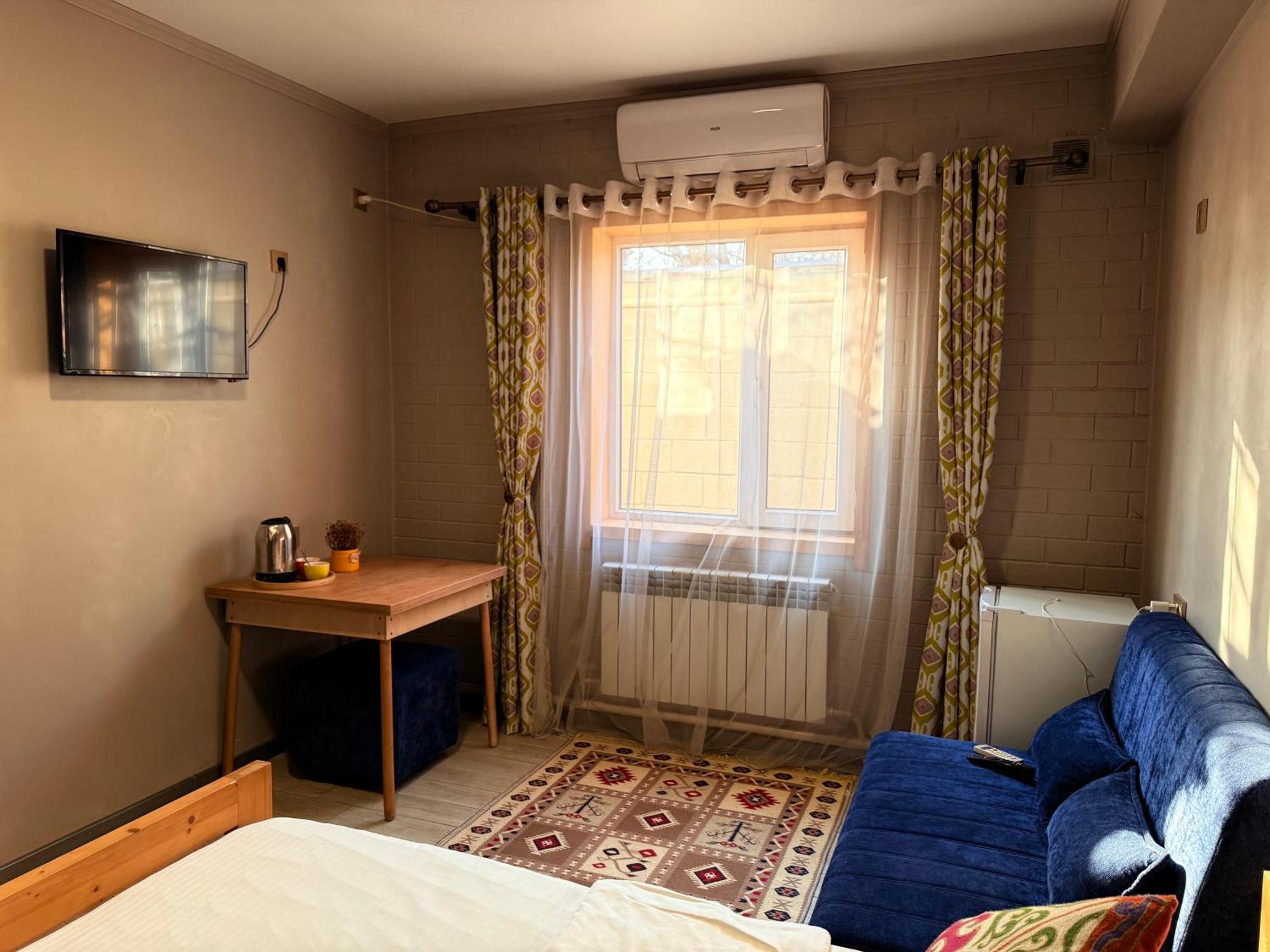 Salamat Hotel بيشكيك المظهر الخارجي الصورة
