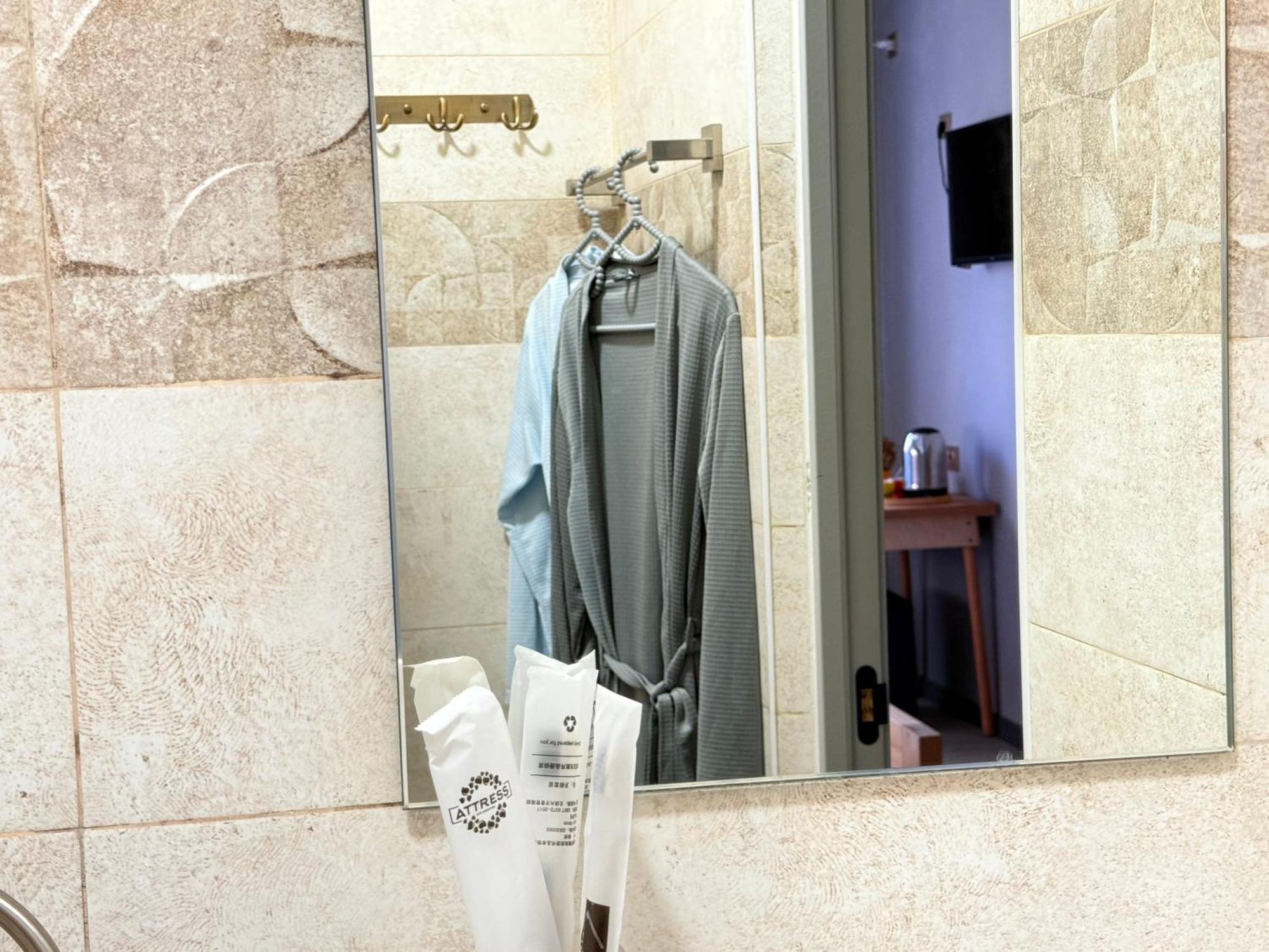 Salamat Hotel بيشكيك المظهر الخارجي الصورة