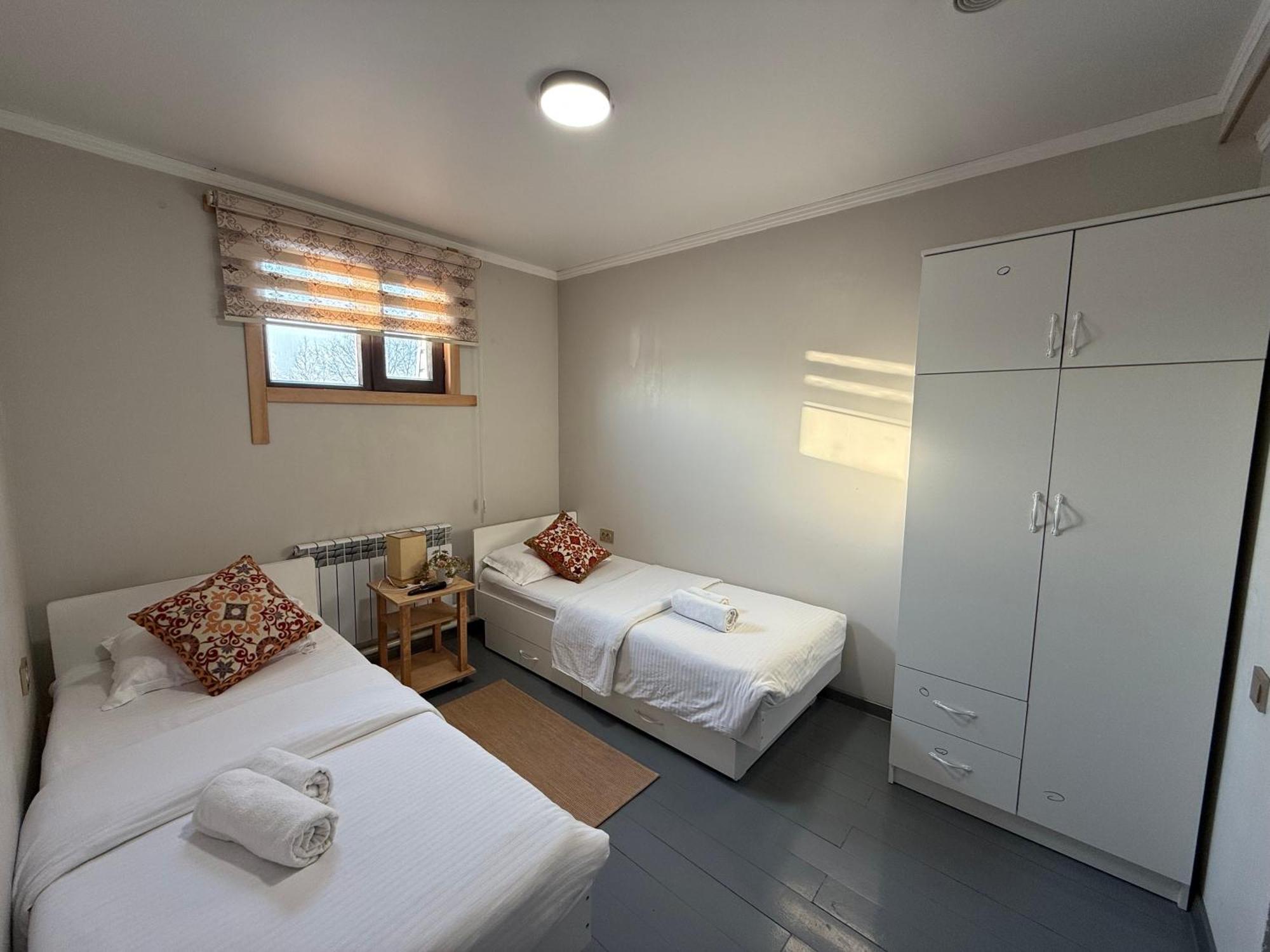 Salamat Hotel بيشكيك المظهر الخارجي الصورة