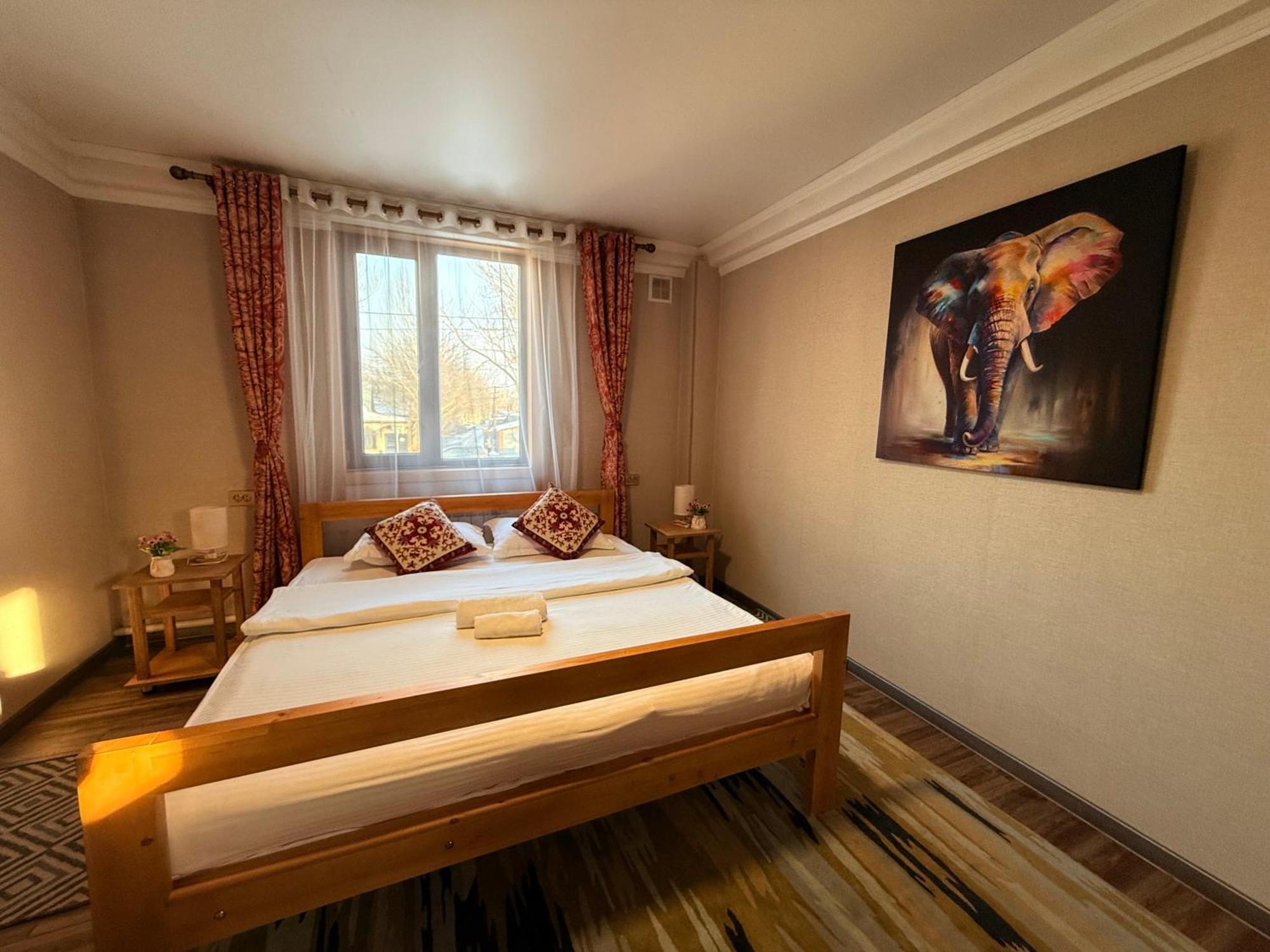 Salamat Hotel بيشكيك المظهر الخارجي الصورة