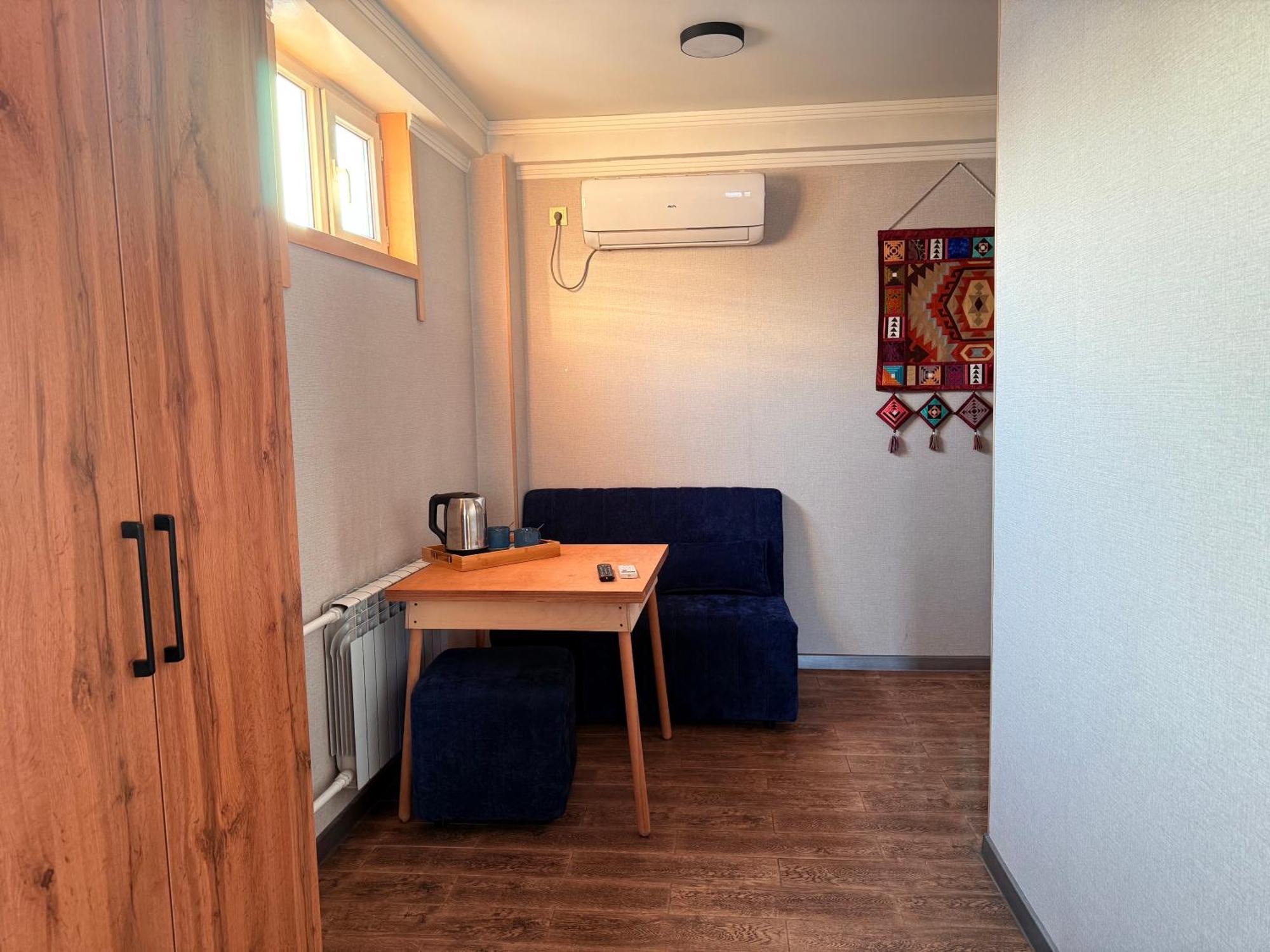 Salamat Hotel بيشكيك المظهر الخارجي الصورة