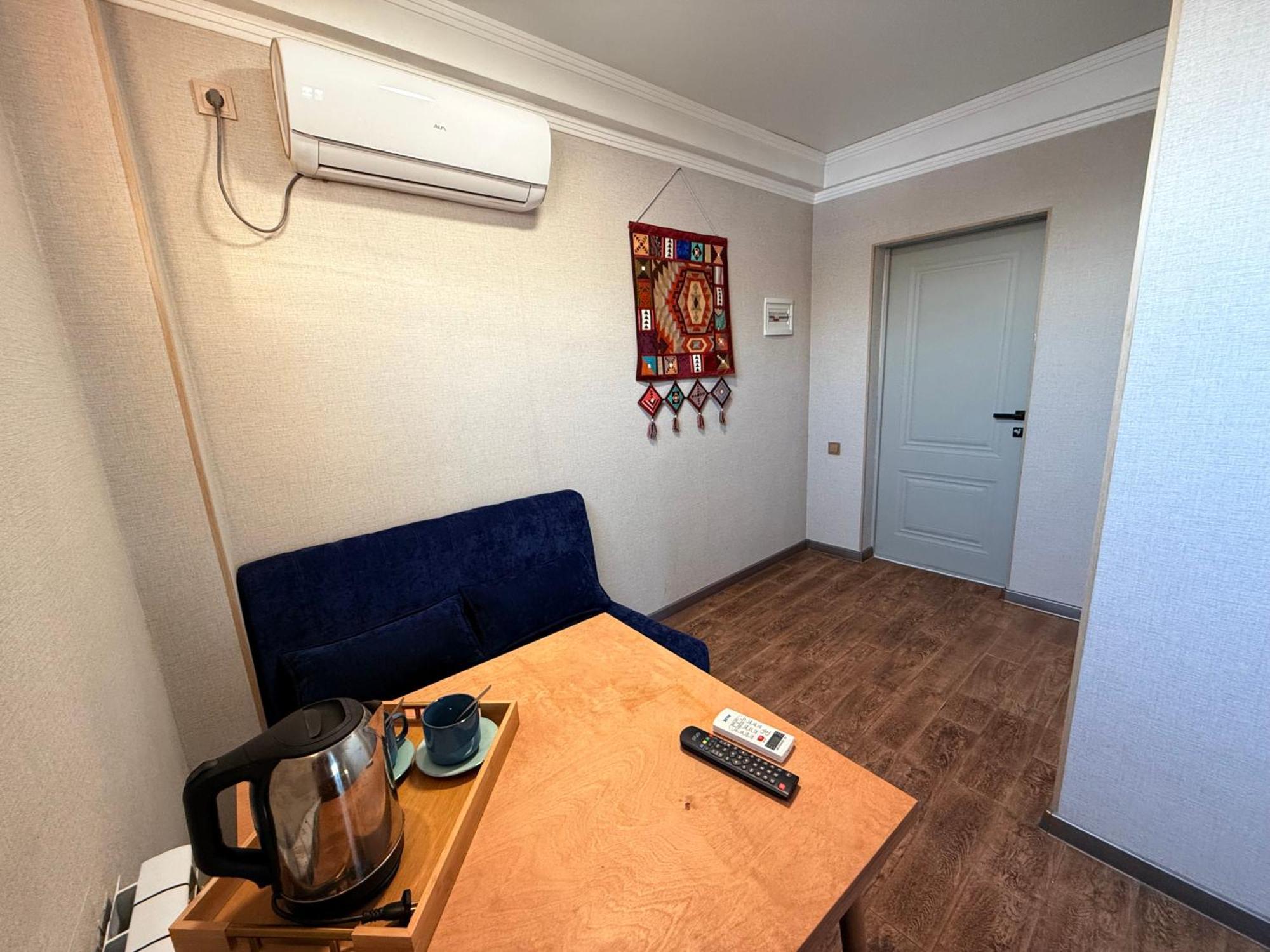 Salamat Hotel بيشكيك المظهر الخارجي الصورة