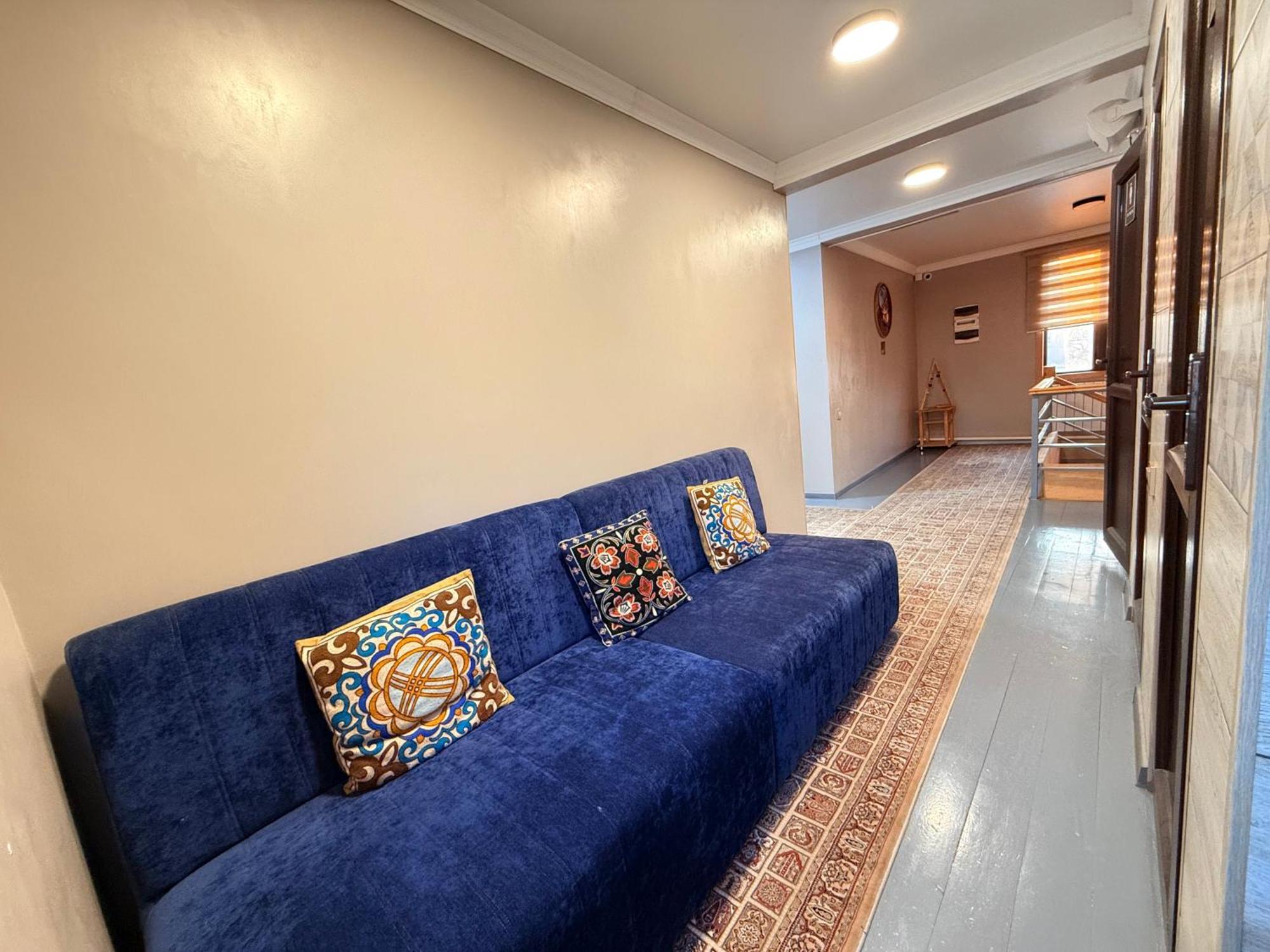 Salamat Hotel بيشكيك المظهر الخارجي الصورة